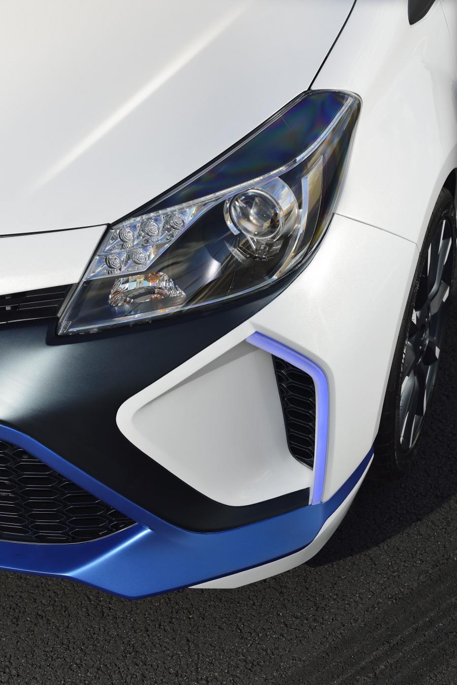 Детали экстерьера Toyota Yaris Hybrid-R Concept 2013 года  (фото 9 из 42)